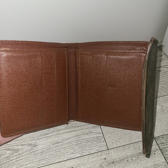 Authentic Louis Vuitton Wallet Coin Purse Brown Tan Leather - Picture 6 of 15